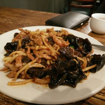 Dragon Palace - 魚香肉絲 (sweet and spicy shredded pork with bamboo shoots) - Chinese Near Me - Edison, New Jersey