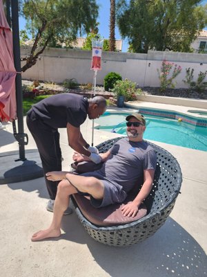 IV Hydration & Vitamin Infusion in Las Vegas - Mobile IV hydration and Vitamin infusion. Are you 
Hangover? Fatigued? Jet lagged? Brain fogged? Dehydrated? Sick? Need a beauty boost?
We have the solutions to rehydrate, replenish and energize.
We come to you anywhere, anytime in the Las Vegas metro. Receive your drip in the convenience of your home, hotel, office or event. No travel fees charged.