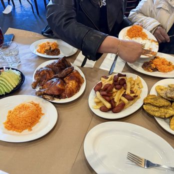 Pio Pio 2 - Matador Combo - Latin American Near Me - Jackson Heights, New York