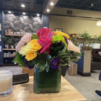 Soderberg's Florist & Flower Delivery - Florists Near Me - Minneapolis, Minnesota