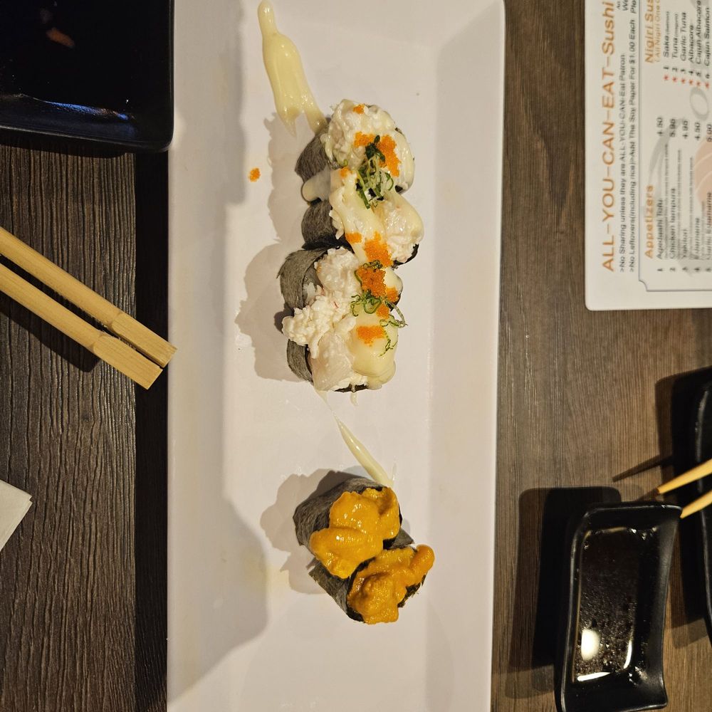 Oaka Sushi House - Photo 2