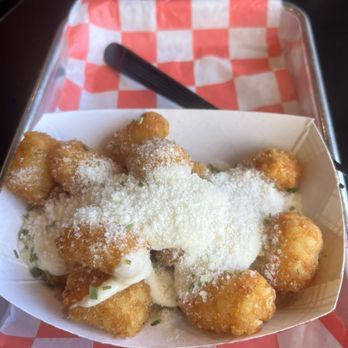 Tom & Chee - Loaded tots - Soup Near Me - Newport, Kentucky Tom & Chee - Loaded tots - Soup Near Me - Newport, Kentucky