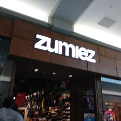 Zumiez