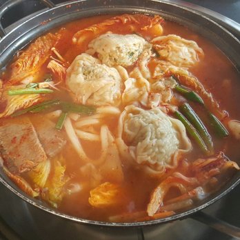 Piggy's Island - Dumpling hotpot for 2 ($30) - Korean Near Me - Thornhill, Ontario Piggy's Island - Dumpling hotpot for 2 ($30) - Korean Near Me - Thornhill, Ontario