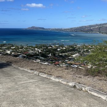 Hanauma Bay Trail - Hiking Near Me - Honolulu, Hawaii Hanauma Bay Trail - Hiking Near Me - Honolulu, Hawaii