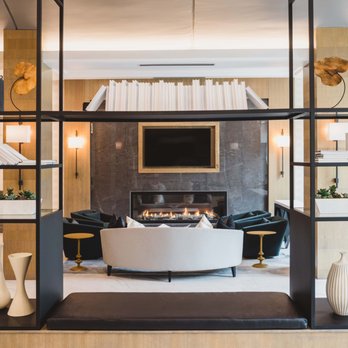 Modera Frisco Square - Modern finishes throughout community clubroom - Apartments Near Me - Frisco, Texas