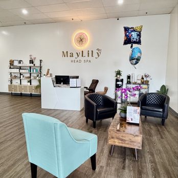 May Lily Head Spa - Waiting area - Day Spas Near Me - Camas, Washington May Lily Head Spa - Waiting area - Day Spas Near Me - Camas, Washington
