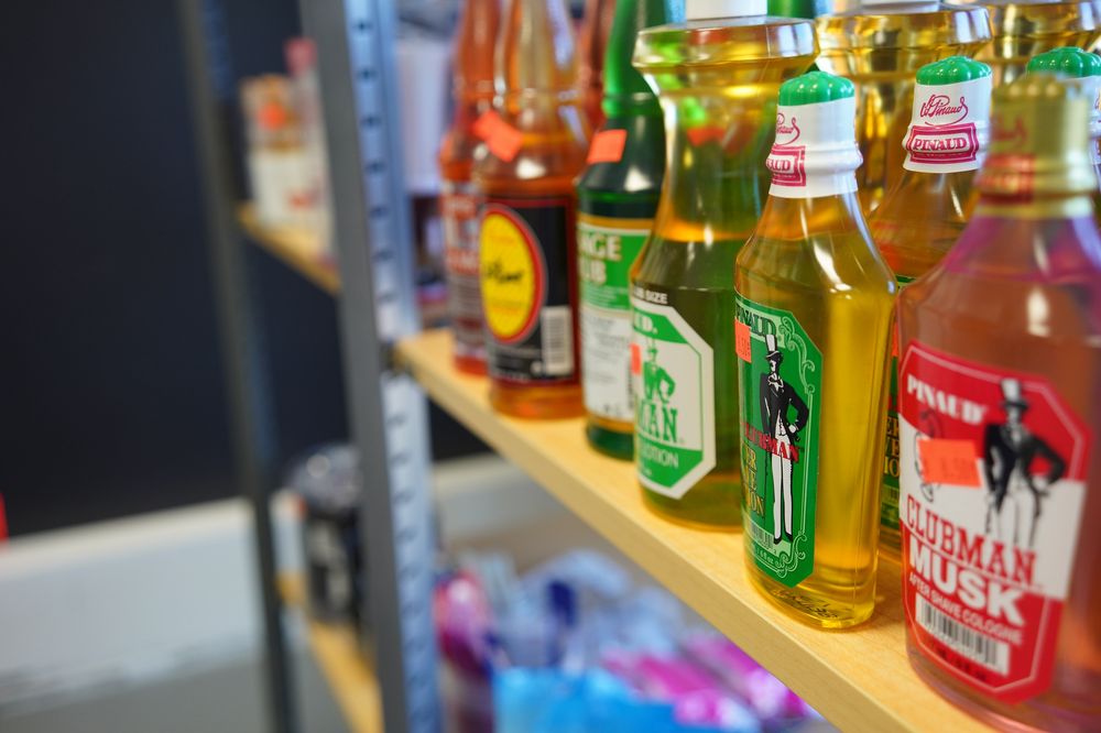 SHAQ’S BEAUTY SUPPLY Updated July 2024 14 Photos 28652 State Road 54, Zephyrhills, Florida