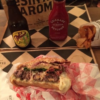 Reserva T.T. Burger - Burgers Near Me - Rio de Janeiro, RJ Reserva T.T. Burger - Burgers Near Me - Rio de Janeiro, RJ