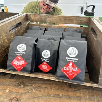 Ojai Farmers' Market - Craig from Centri Coffee - Fruits & Veggies Near Me - Ojai, California Ojai Farmers' Market - Craig from Centri Coffee - Fruits & Veggies Near Me - Ojai, California