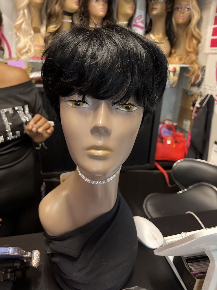 Callie’s Custom Hat Wigs Logo