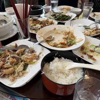 Thien Hong - 3 plates of salt and pepper Pepper-Salted Squid - Chinese Near Me - Portland, Oregon Thien Hong - 3 plates of salt and pepper Pepper-Salted Squid - Chinese Near Me - Portland, Oregon