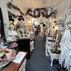 Rose's Recollections - Her shop goes all the way back for half a block!