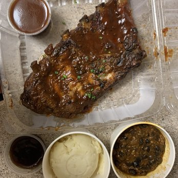 Georgia's Restaurant - 1/2 St. Louis BBQ Ribs (full rack) - Soul Food Near Me - Irvine, California