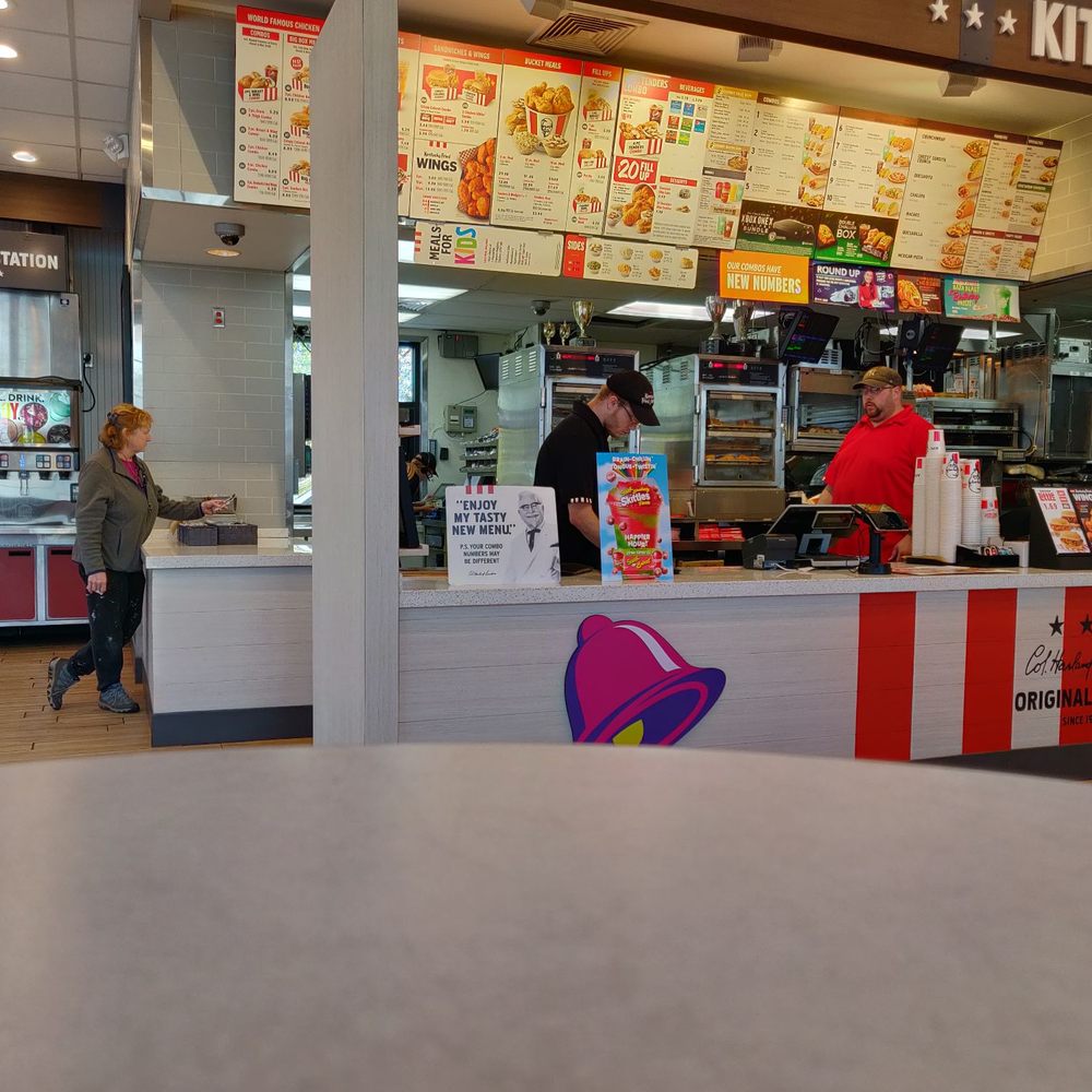 Counter and soda fountain Counter and soda fountain