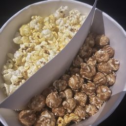 Traditional popcorn and caramel popcorn duo Traditional popcorn and caramel popcorn duo