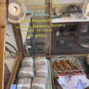 Beara - Bakeries Near Me - Ypsilanti, Michigan