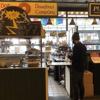 Daily Dozen Doughnut - Front - Bakeries Near Me - Seattle, Washington