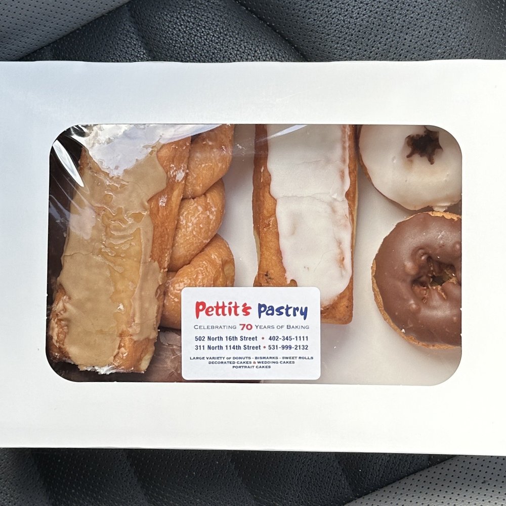 Pettit’s Pastry - a box of doughnuts - Bakeries Near Me - Omaha, Nebraska Pettit’s Pastry - a box of doughnuts - Bakeries Near Me - Omaha, Nebraska