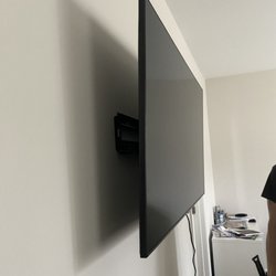 Reels Plumbing and Handyman Services - Tv wall mount