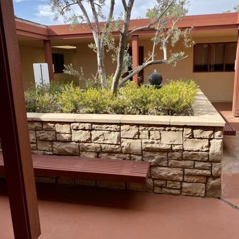 Camarillo Endodontics - Courtyard - Endodontists Near Me - Camarillo, California