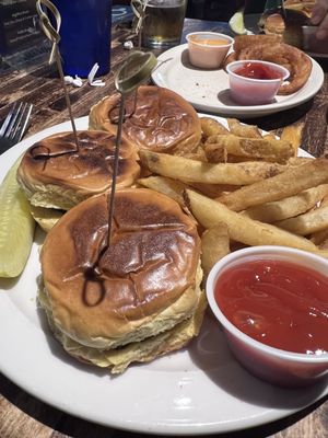 High Park Bar & Grill by null