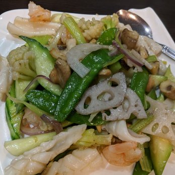 Lucky Pot - Assorted stir fry seafood $13.50 - Chinese Near Me - Toronto, Ontario