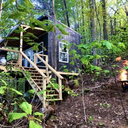 Smoky Mountain Sky Camp - Treehouse #1 in 2020