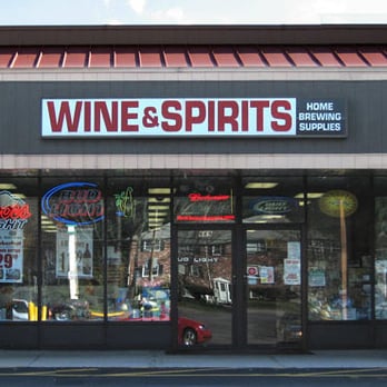Walpole Wine And Spirits - The Walpole Wine and Spirits main entrance - Beer, Wine & Spirits Near Me - Walpole, Massachusetts Walpole Wine And Spirits - The Walpole Wine and Spirits main entrance - Beer, Wine & Spirits Near Me - Walpole, Massachusetts