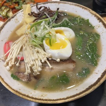 Longhouse - Ramen. Pretty. But that's it. - Sushi Bars Near Me - Ridgefield, Washington