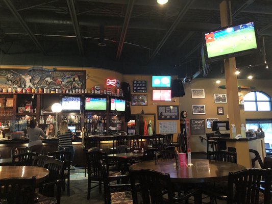 Oliver Street Bar & Grill by null