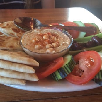 The Kettle - Hummus appetizer. - Diners Near Me - Manhattan Beach, California