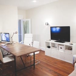Studio 92 - Office/meeting area