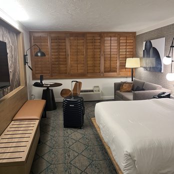 Sheraton La Jolla Hotel - Hotels Near Me - La Jolla, California