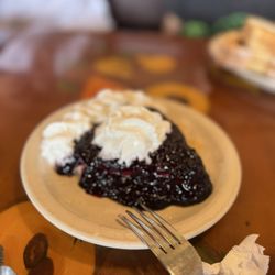 Country Cousin - Our Famous Sour Cream Blackberry Pie