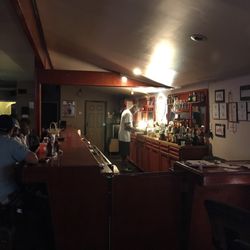 Benny's Lounge