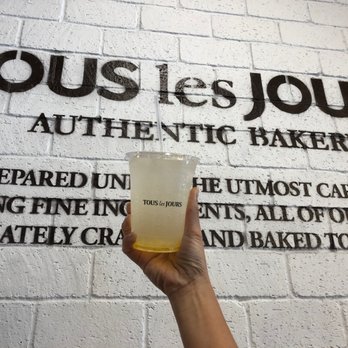 Tous Les Jours - Iced Honey Yuzu Tea - Desserts Near Me - Los Angeles, California