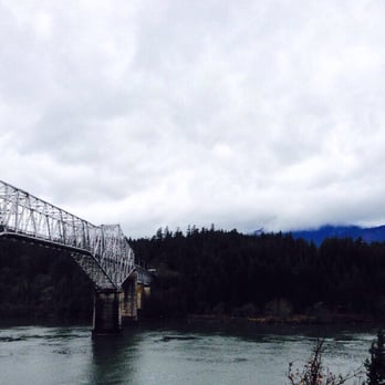 Bridgeside - American Near Me - Cascade Locks, Oregon