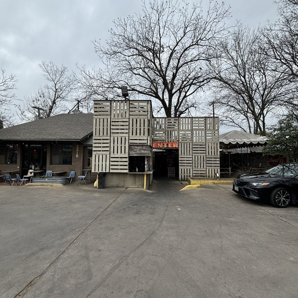 Lucy's Fried Chicken - New American Near Me - Austin, Texas Lucy's Fried Chicken - New American Near Me - Austin, Texas