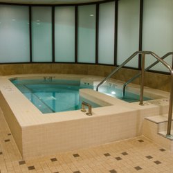 NorthPointe Clinic - NorthPointe Wellness jacuzzi
