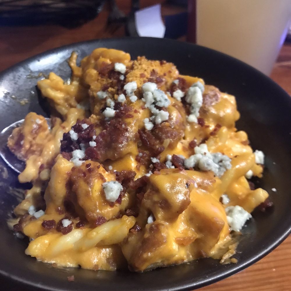 Bit Bar Salem - Buffalo Mac and Cheese - Bars Near Me - Salem, Massachusetts