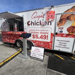 Angie’s Lobster - Chicken food truck outside