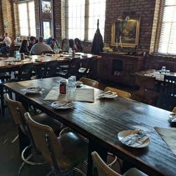 Scaddabush - Dining area - Italian Near Me - Richmond Hill, Ontario Scaddabush - Dining area - Italian Near Me - Richmond Hill, Ontario