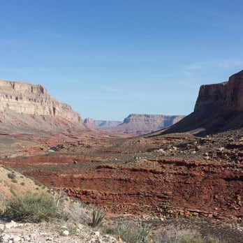 Havasu Falls - Yes, you have to hike through those canyons! Beautiful view though - Hiking Near Me Havasu Falls - Yes, you have to hike through those canyons! Beautiful view though - Hiking Near Me