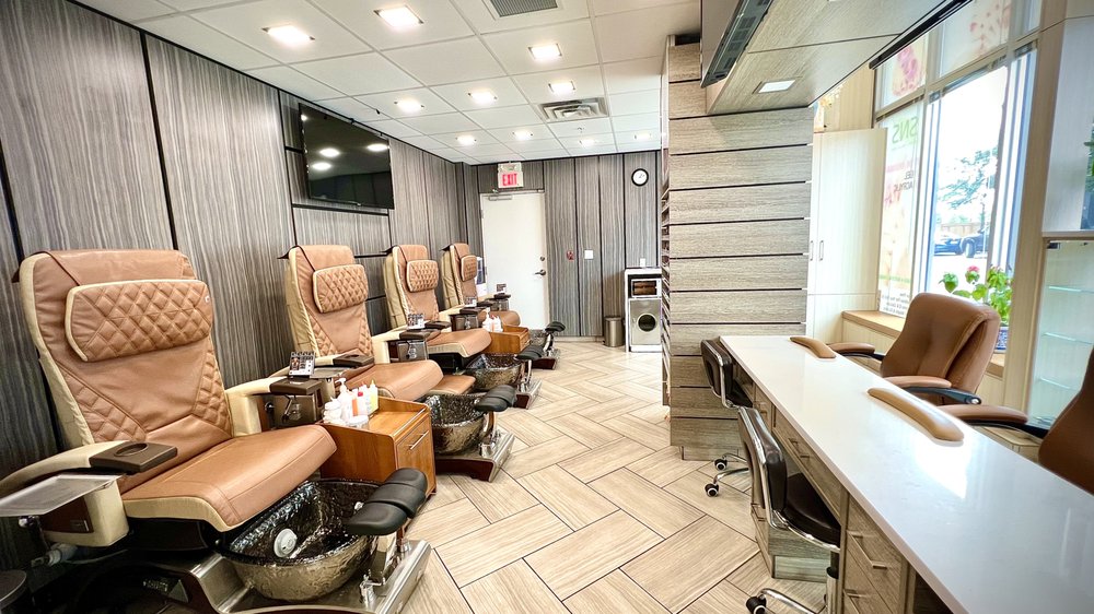 CHICHI NAILS & SPA Updated April 2024 33 Photos 608 6 Avenue SE, Calgary, Alberta, Canada