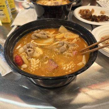 Mebo Hotpot - My tom yum malatang bowl - Chinese Near Me - Temple City, California Mebo Hotpot - My tom yum malatang bowl - Chinese Near Me - Temple City, California