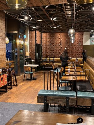 Nando's Victoria - Wilton Road by null
