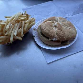 Leno's Clam Bar - Burgers and fries are THE BOMB - Seafood Near Me - New Rochelle, New York