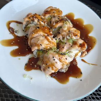 Masa Sushi - Baked salmon roll- incredible choice - Sushi Bars Near Me - Camarillo, California