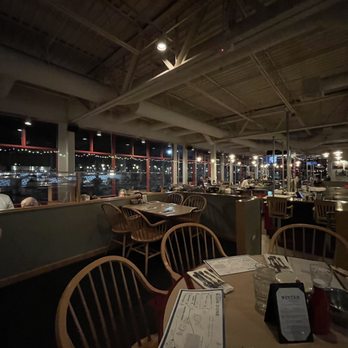 Chinook's - Seafood Near Me - Seattle, Washington